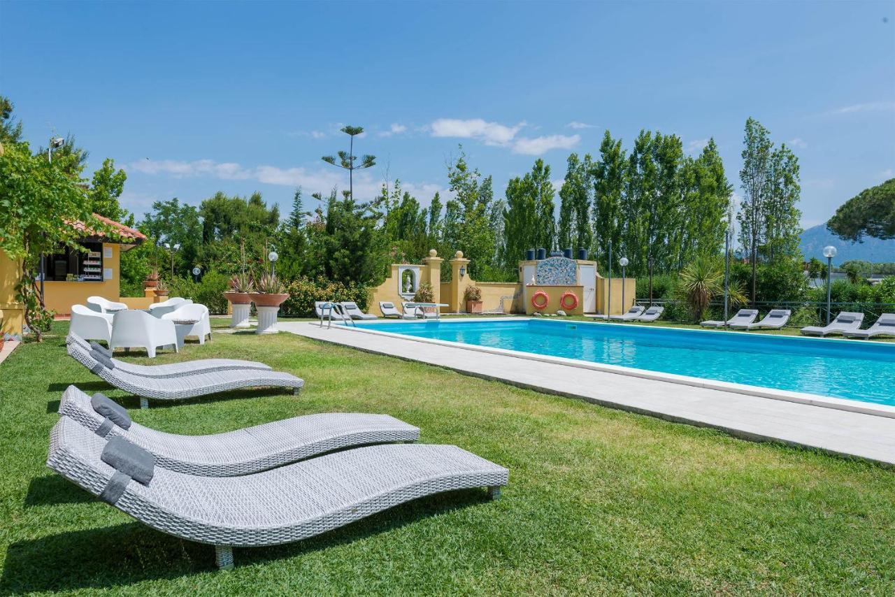 Hotel Villa Rita Paestum Exteriör bild