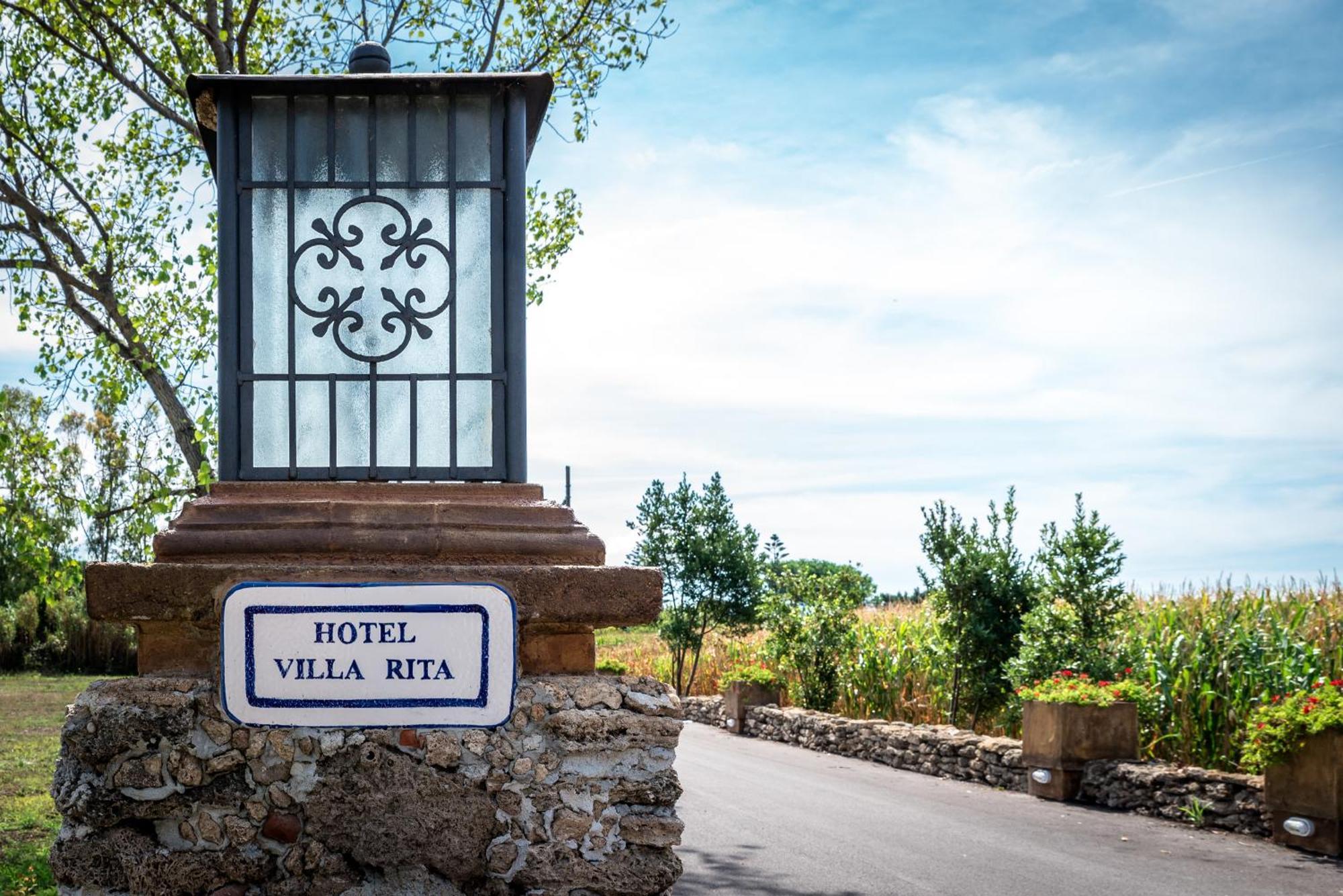Hotel Villa Rita Paestum Exteriör bild