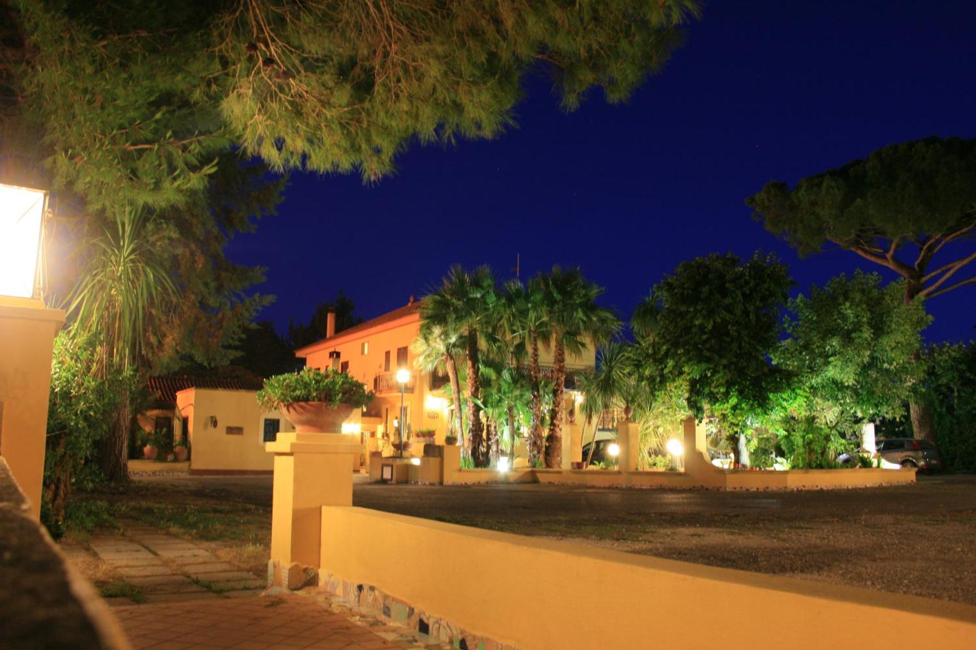 Hotel Villa Rita Paestum Exteriör bild