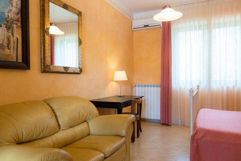 Hotel Villa Rita Paestum Exteriör bild