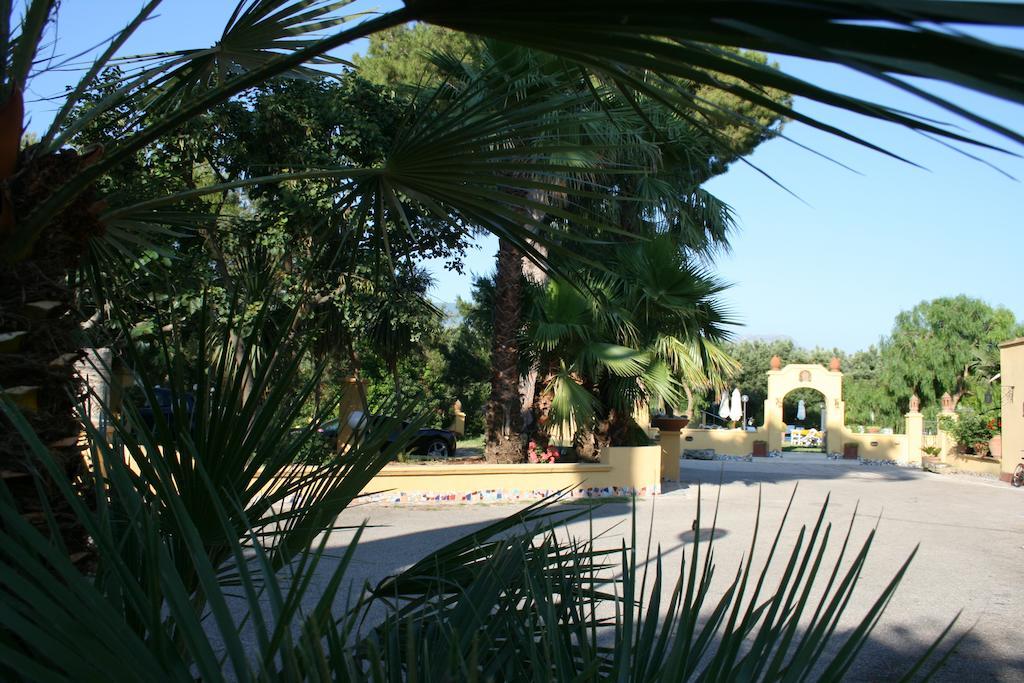 Hotel Villa Rita Paestum Exteriör bild