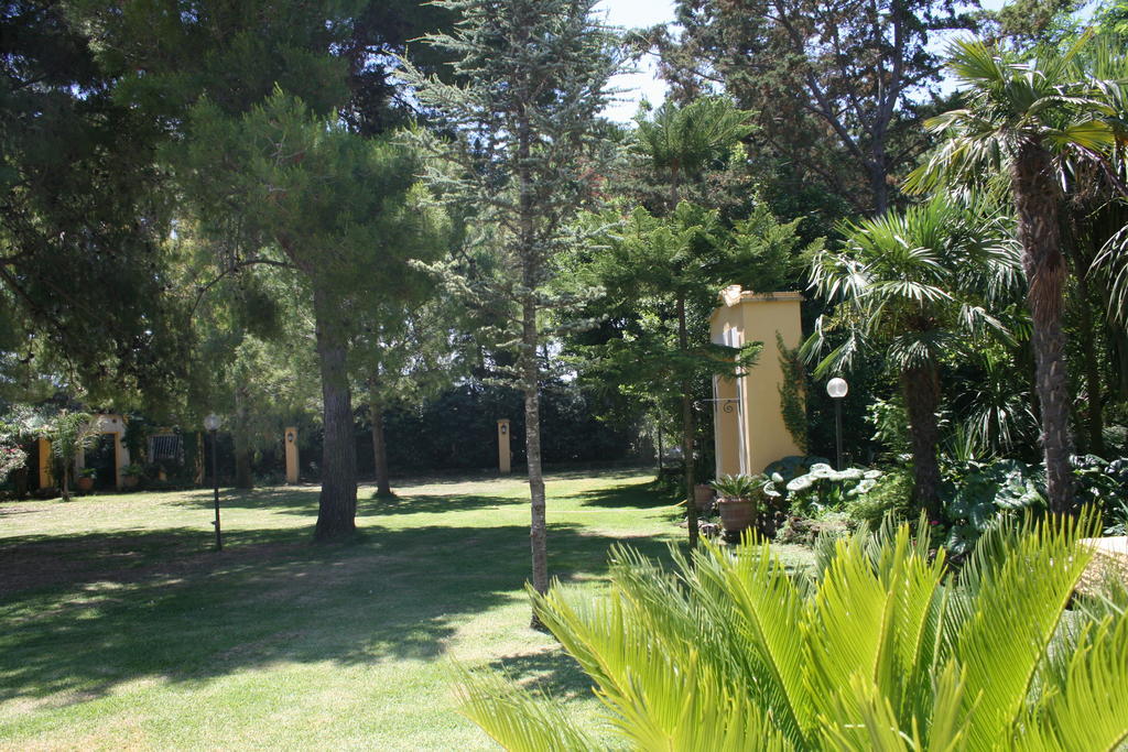 Hotel Villa Rita Paestum Exteriör bild